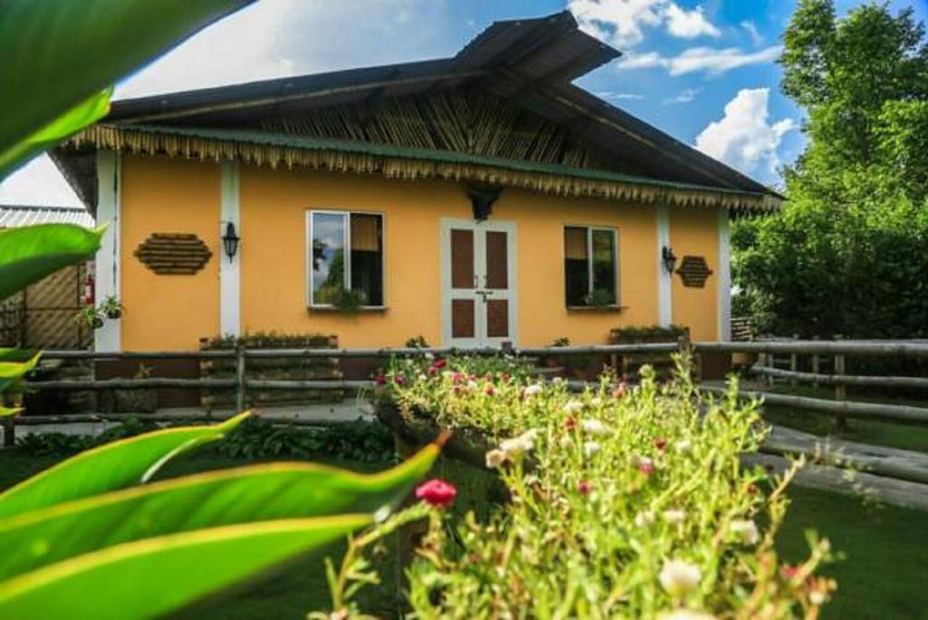 Longchen Homestay Dimāpur Buitenkant foto
