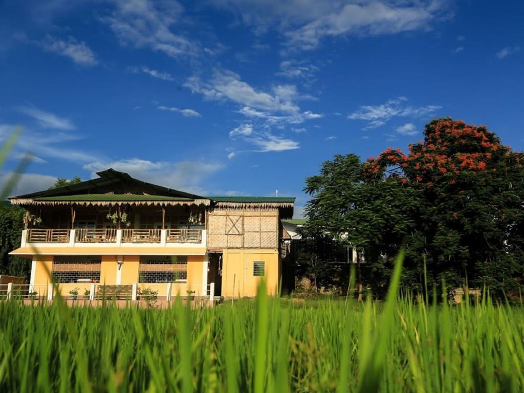 Longchen Homestay Dimāpur Buitenkant foto